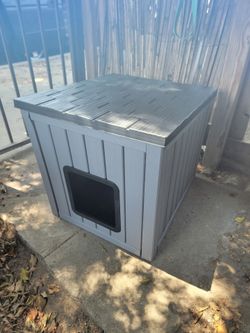 Bifanuo Outdoor Cat House, Weatherproof Shelter for Feral Cats & Kittens, Durable Insulated PP Shelter for Garden & Patio (Gray &