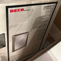 Deco Mirror Model 1000664775