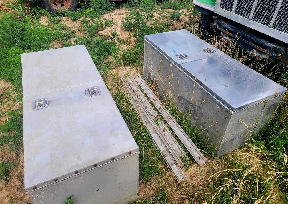 tool boxes for flatbed