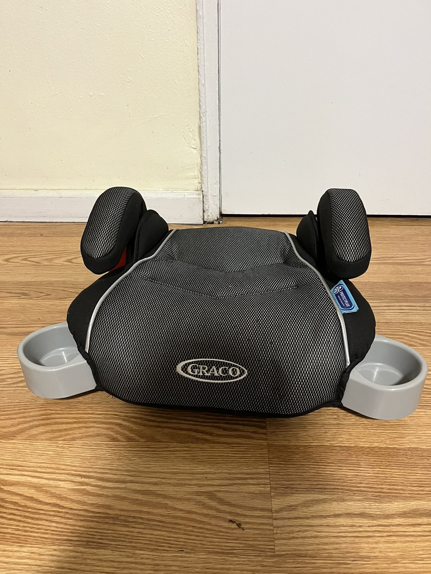 Graco Booster Car Seat With Carrying bag