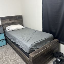 Twin Frame w/ mattress & Box Spring