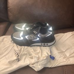 LOUIS VUITTON LOUIS VUITTON Run Away Sneakers 'Black'