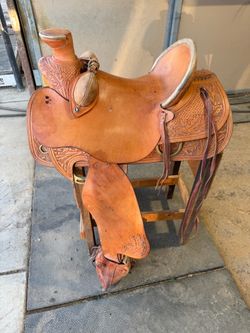 Horse saddle