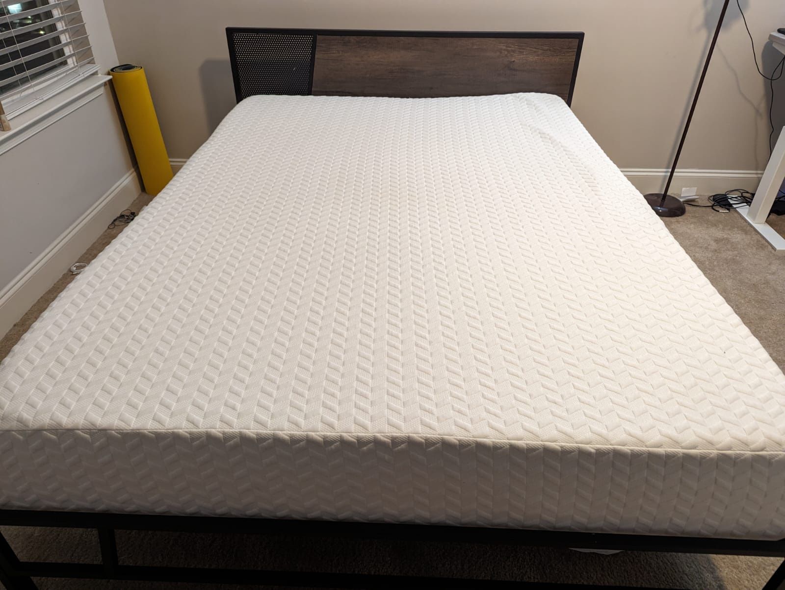 Lucid Queen Foam Mattress For Sale