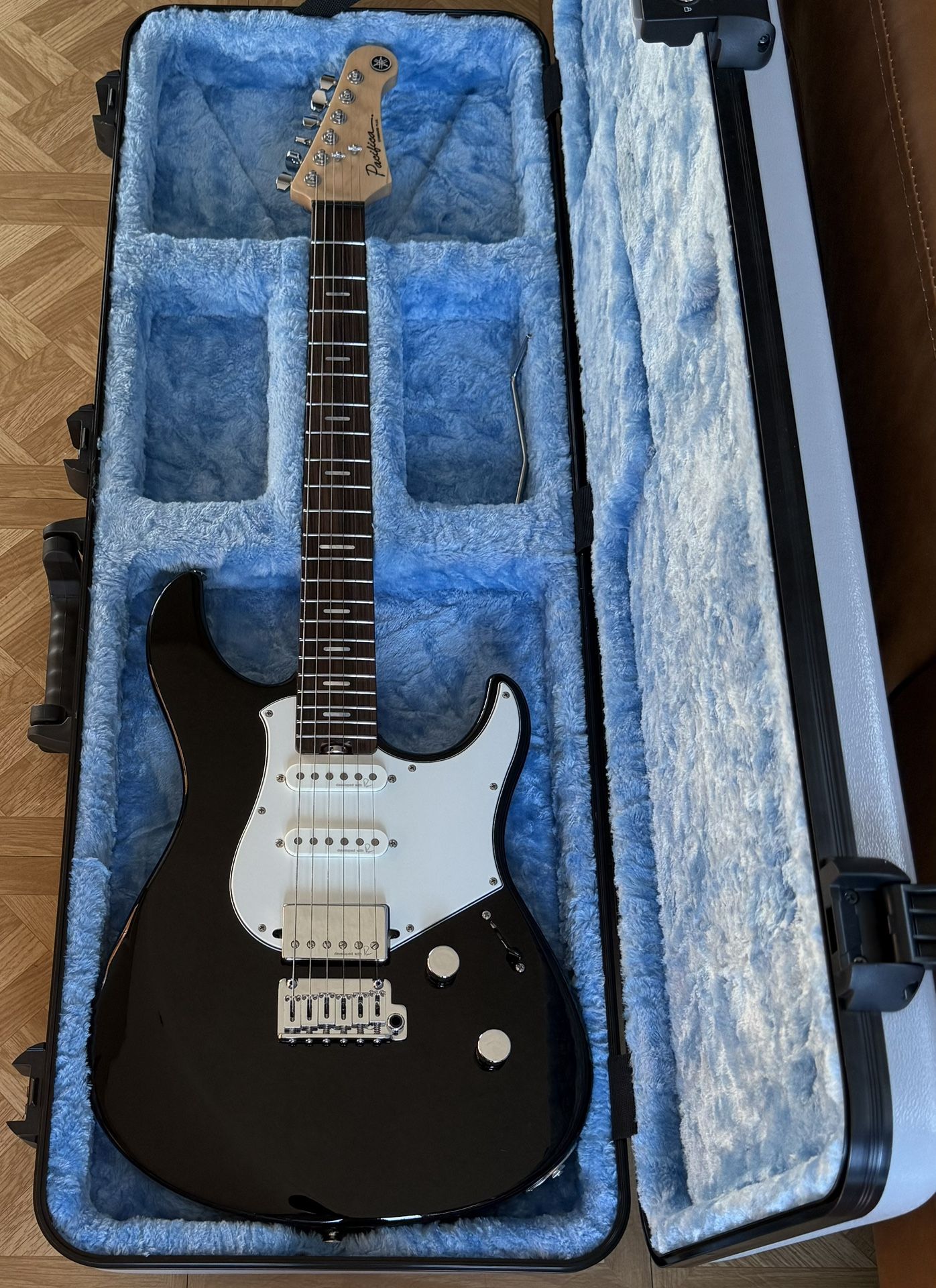 Guitarra Eléctrica Yamaha Pacifica Standard Plus