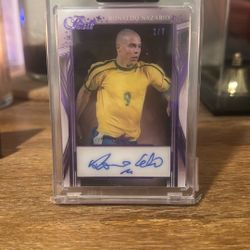 Ronaldo Nazario Signed  / The phenomenon 