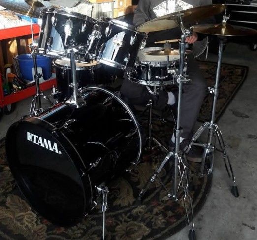   2 Set Of Drums,  And More For 500.00 