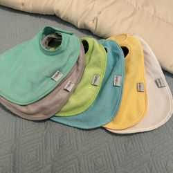 6 Bibs 