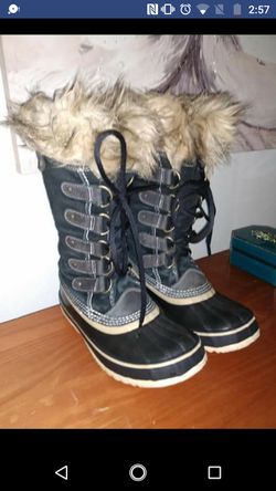 Sorel boots size 7