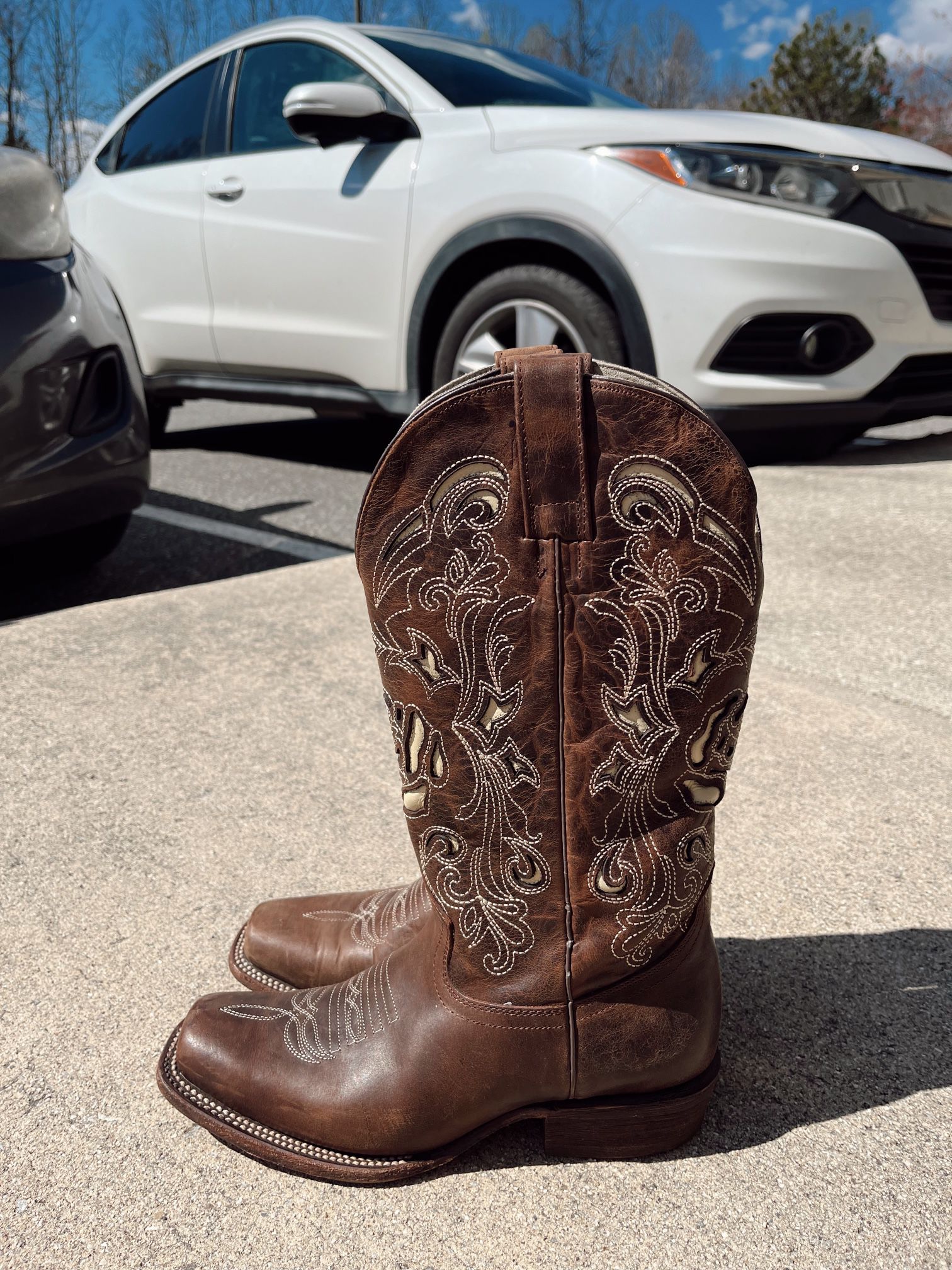 Women’s Size 8 Brown Cowboy Boots 