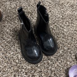 KIDS BOOTS