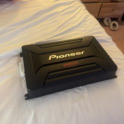 Pioneer 900 Watt Amplifier