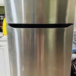 LG Refrigerator 