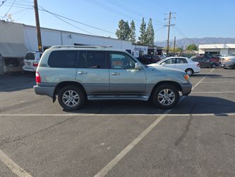 2005 Lexus LX 470
