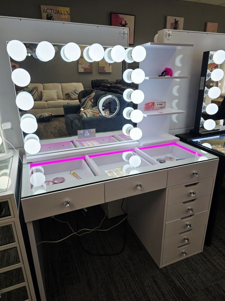 Bluetooth VANITY WITH SHELVE