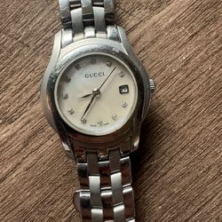 Gucci Authentic Stainless Steel Watch Gift With Diamonds. Women’s Jewelry