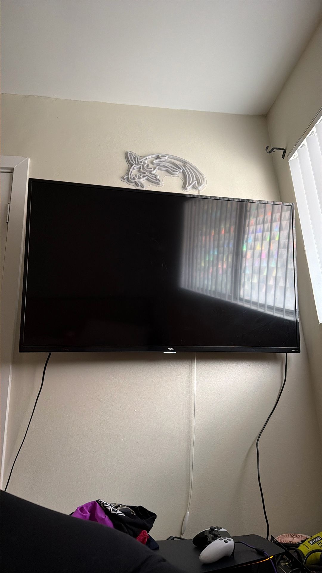 55” TCL TV & Wall Mount
