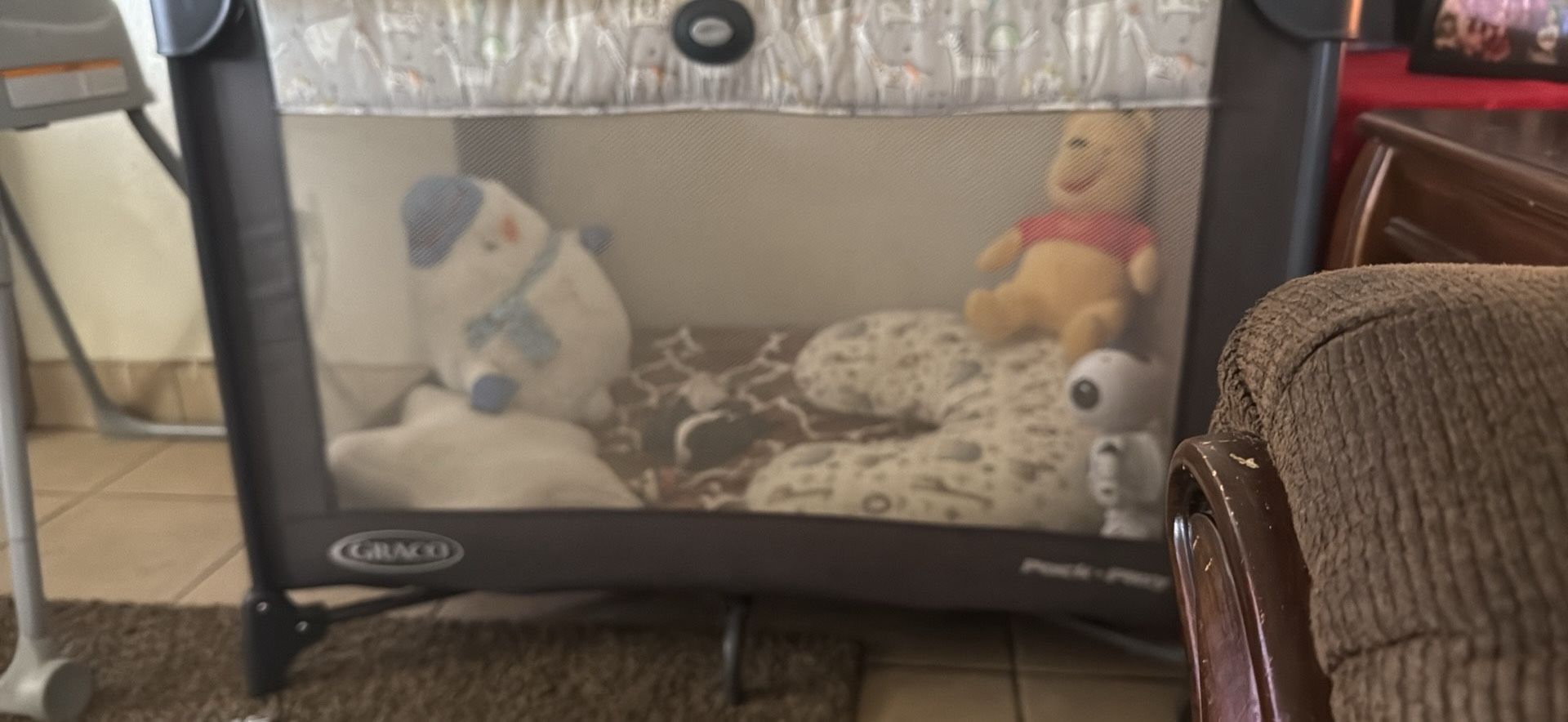 Graco Pack ‘ N Play Portable Play Yard