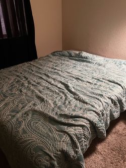 Queen size firm bed