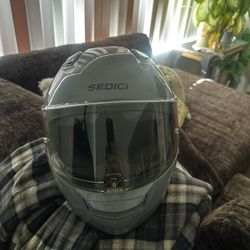 Sedici Strada 3 with  Cardo .