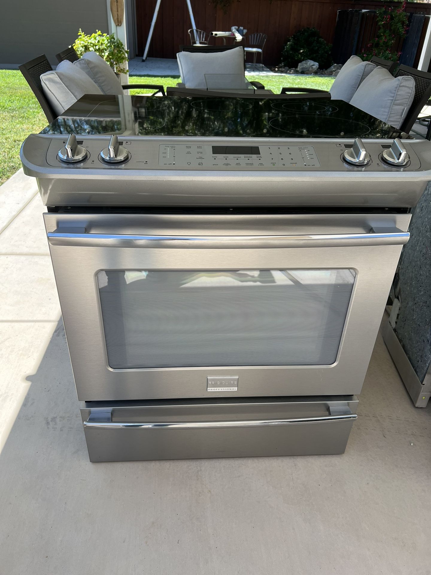Stove/Oven, Dishwasher & Microwave Set