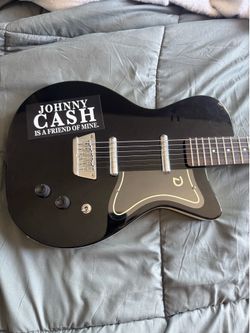 Danelectro 57 Baritone guitar