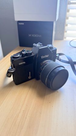 Vivitar film camera (untested)