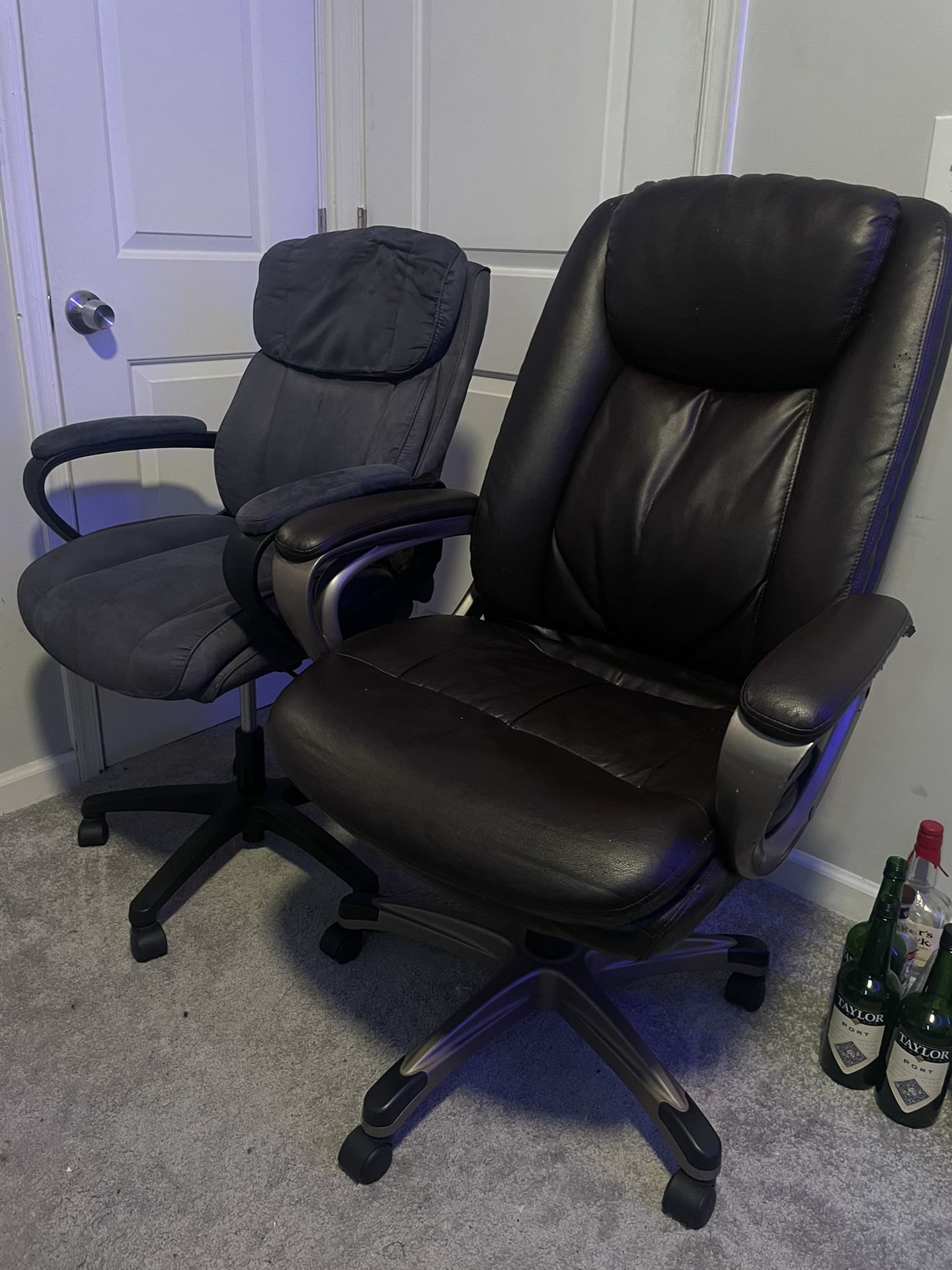 2 Comfortable Office Chairs