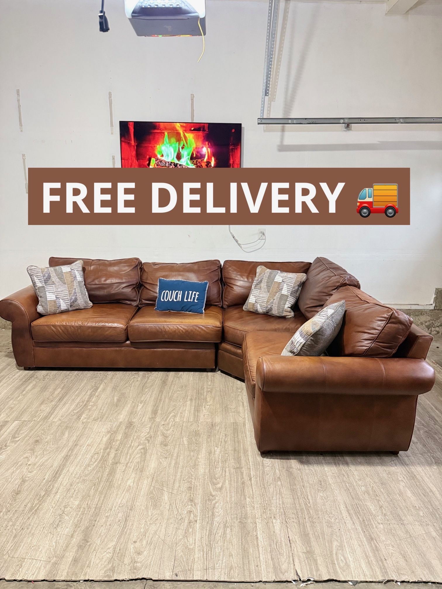 Pottery Barn Sectional Couch 🛋️- FREE DELIVERY 🚚