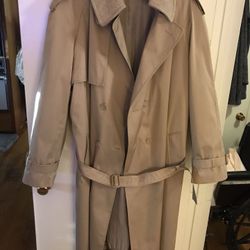 Burberry “copy” Mid-Length Chelsea Heritage Trench Coat 52 L  (around a Men’s XXL for an overcoat).