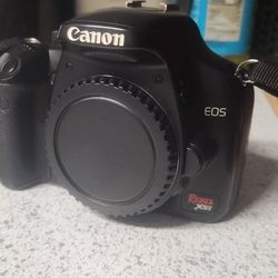 Canon Xsi Camera