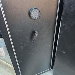 Field & Stream Gun Safe