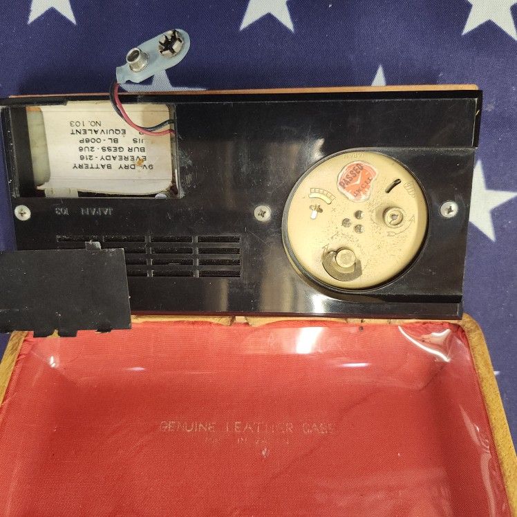 Vintage AFCO Transistor Travel Clock Radio Model TCR main image 6