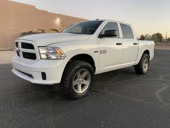 2014. Dodge Ram 1500  Hemi 4x4
