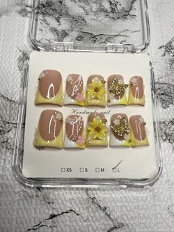 Yellow Floral Duck Nails