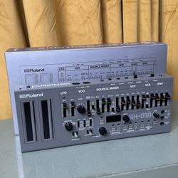 Roland SH01A Desktop synthesizer 