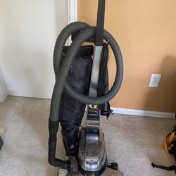 Kirby G6 Vacuum /cleaner With All Attachments