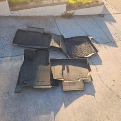 2021 Ford Explorer All Weather Mats