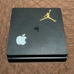 PS4 Slim