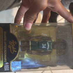 Giannis Antenkounpo Gold Toy 