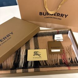 New Boxed Walnut Burberry Check Scarf