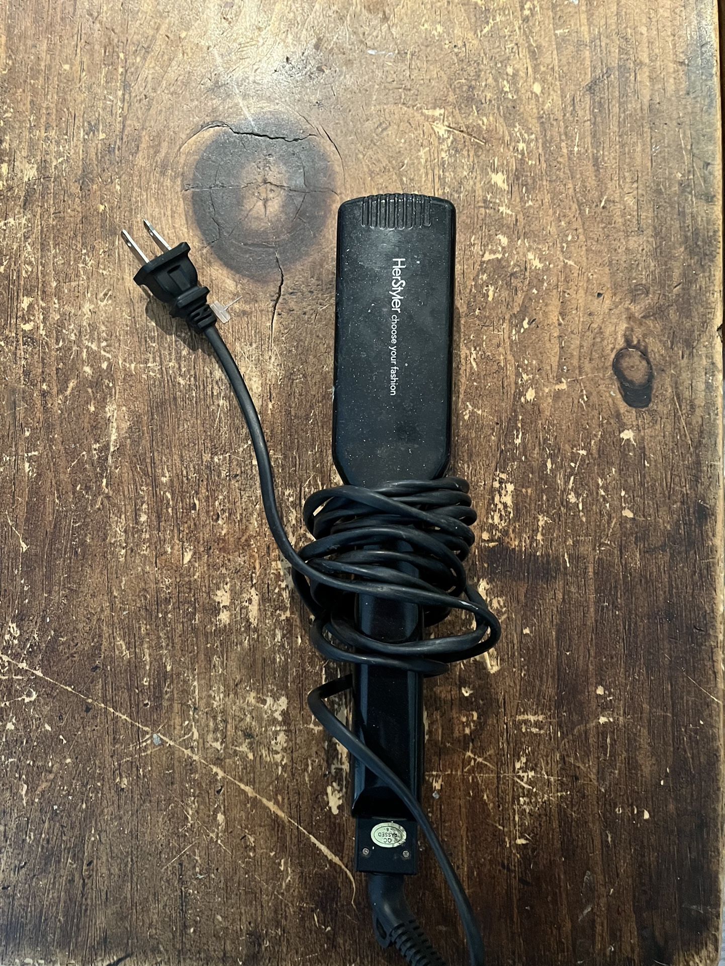 HerStyler Straightener