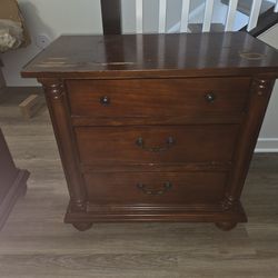 Dresser & Night Stands