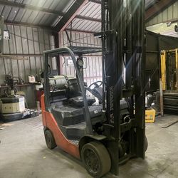 Forklift Transportation 