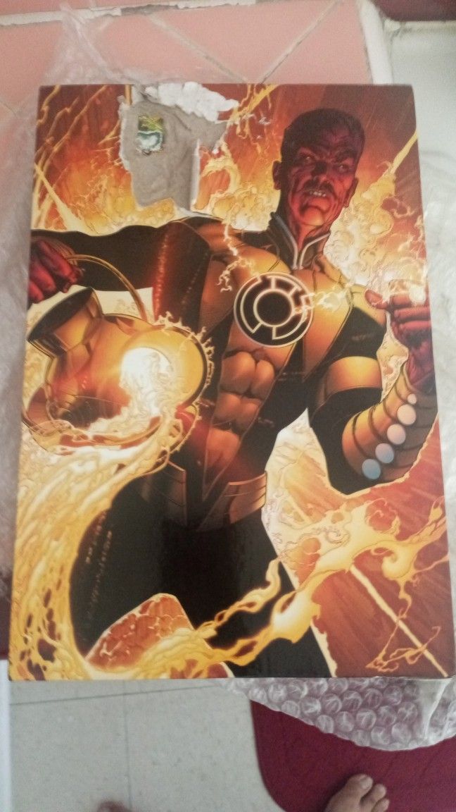 Damaged Absolute Sinestro Corps War Omnibus