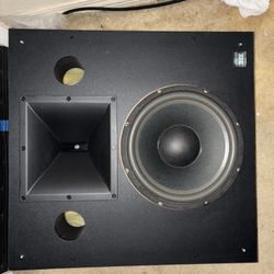 JBL 8340