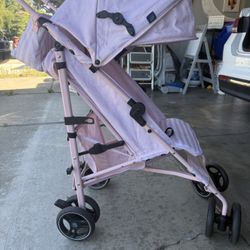 Gap Stroller (Delta)