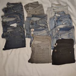 WMNS DENIM JEANS AND SHORTS LOT