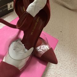 Ladies High Heels Shoes Size 7.5 New 
