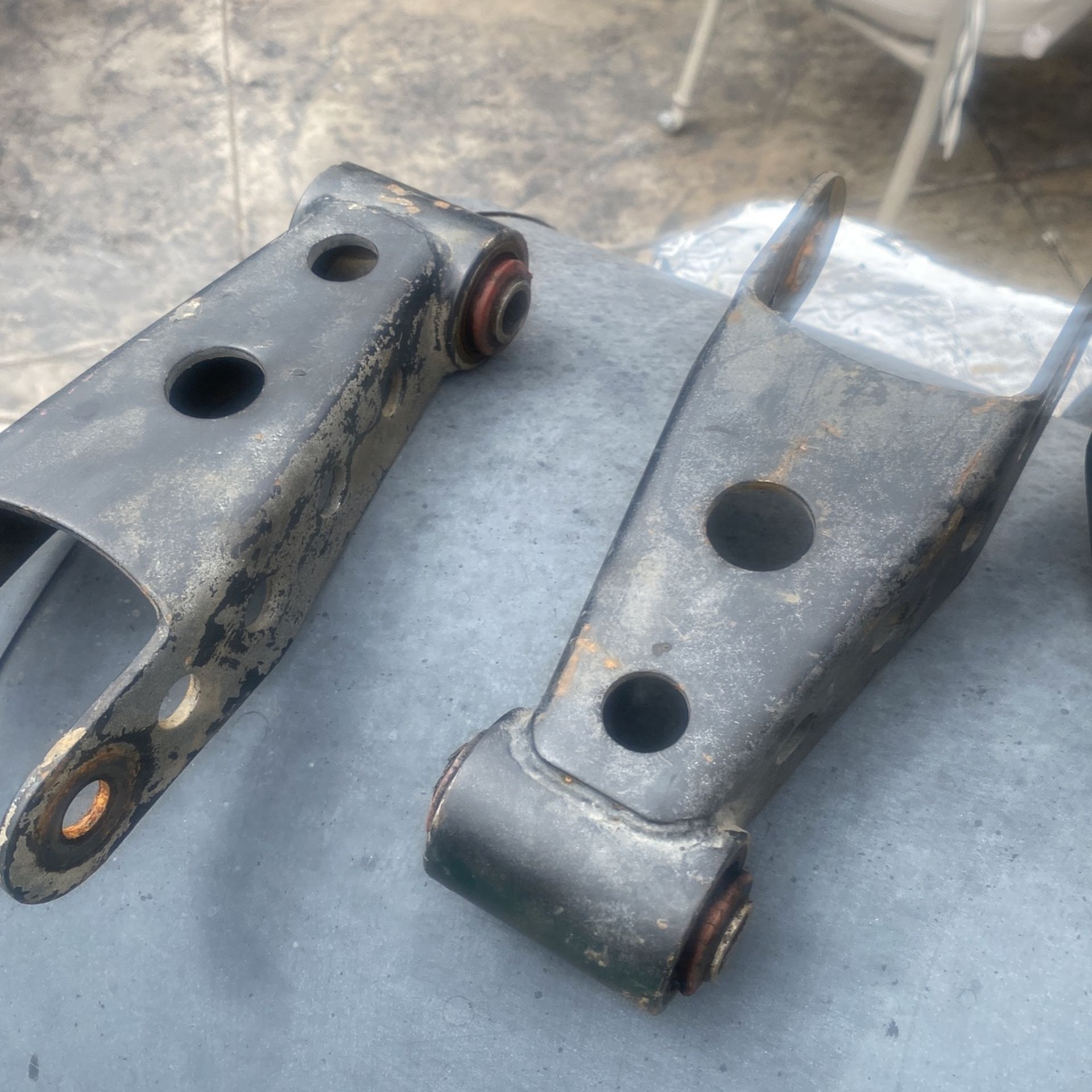 Chevy Silverado Lowering Shackles for Sale in Chula Vista, CA OfferUp